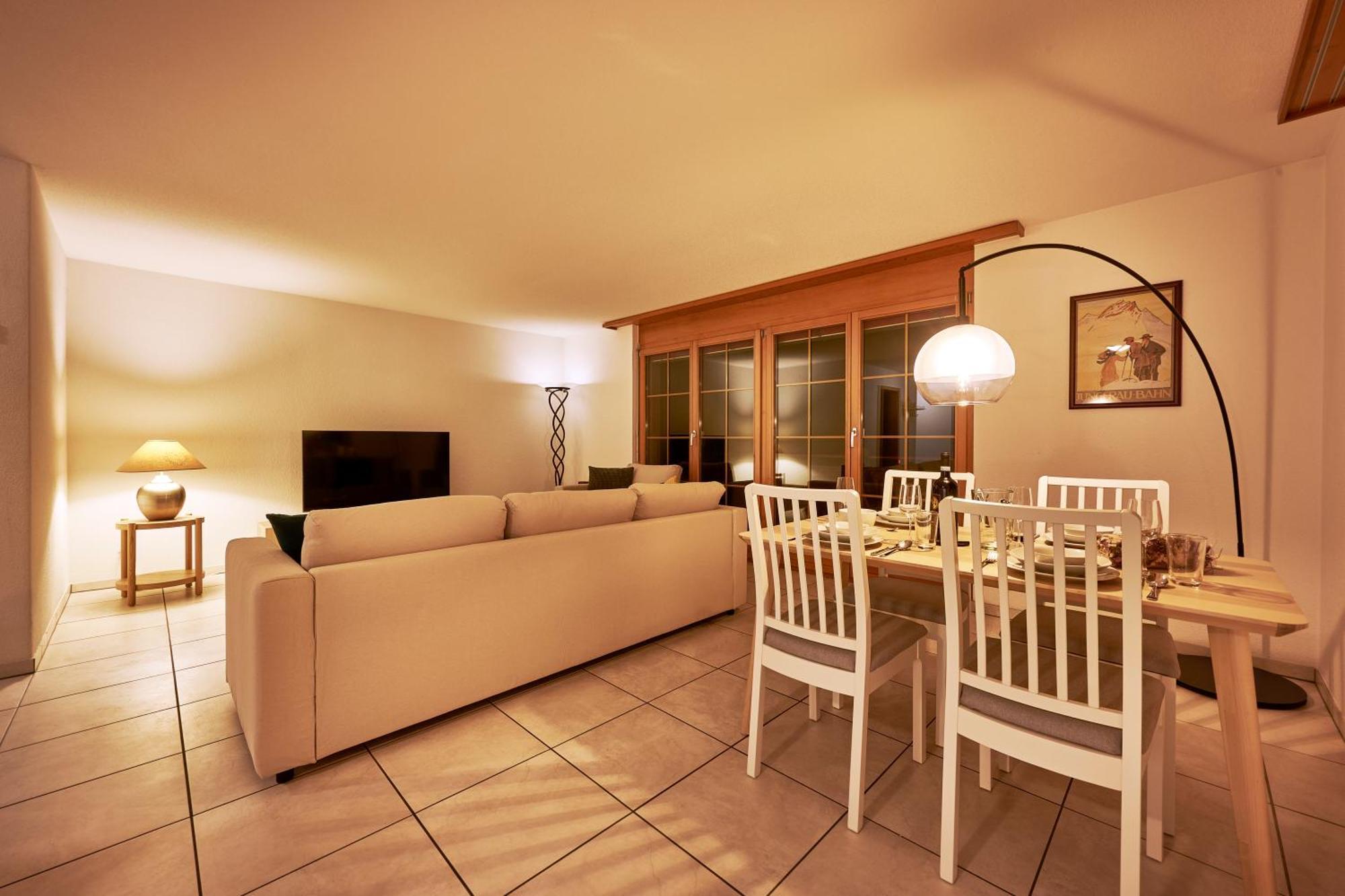 Mountain View, Luxury, Spacious With Views * Lauterbrunnen